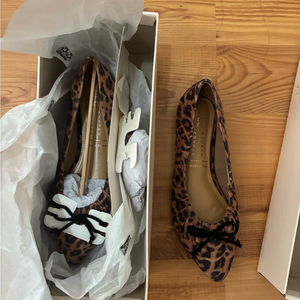 Lauren Conrad norita Leopard Print Pointed Toe Ballet Flats with Black Bow